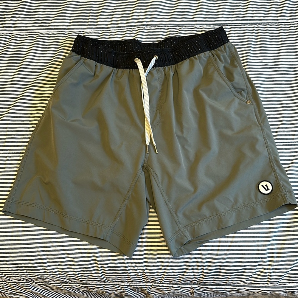 Vuori Men’s Shorts size large